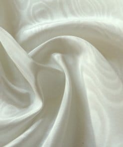 Ivory Moiree, double-faced – 120cm × 2m